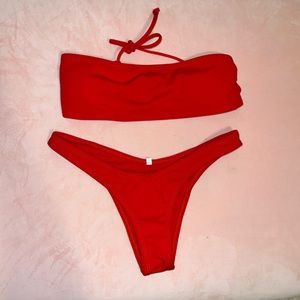 RED STRAPLESS BIKINI
